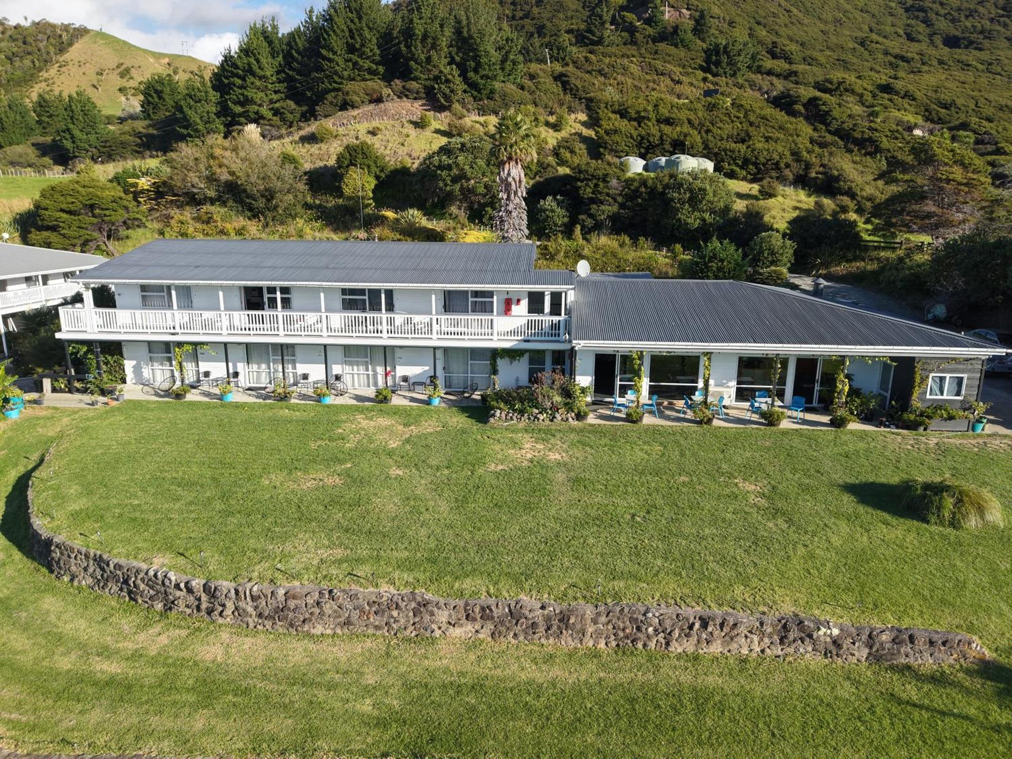 Lottin Point Motel Cape Runaway Екстер'єр фото