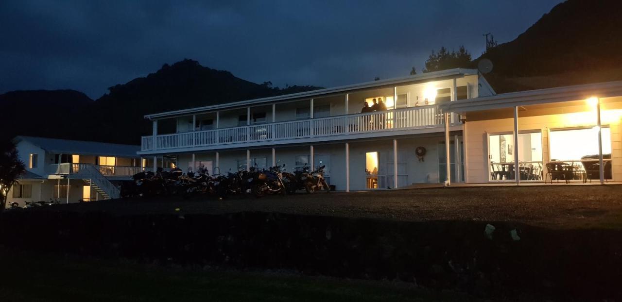 Lottin Point Motel Cape Runaway Екстер'єр фото